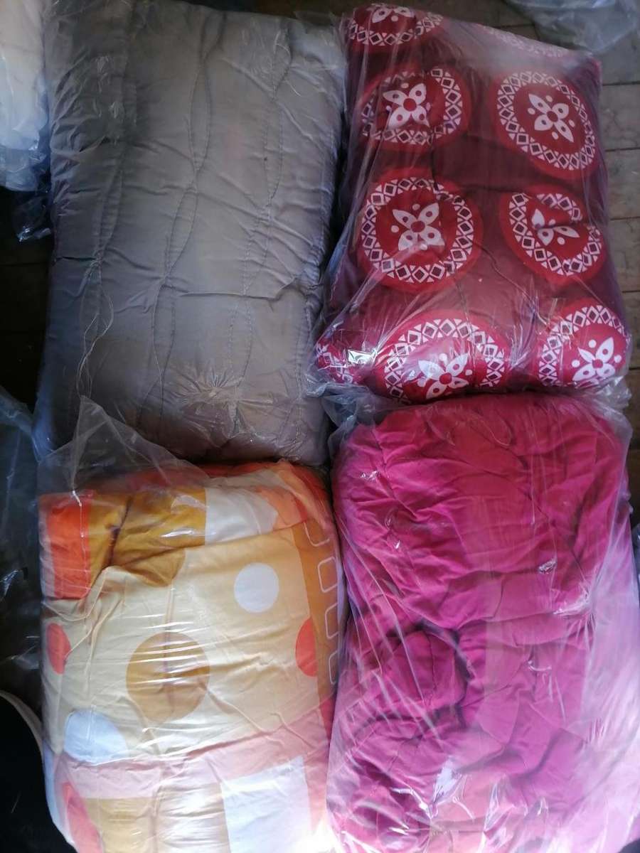 Duvet Covers & Sets LOT OF 4 X ONE BID FOR THE LOT